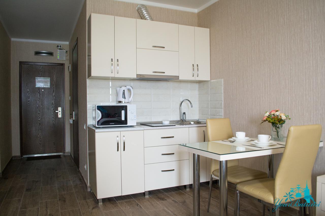 Your Apartments Batumi Bagian luar foto